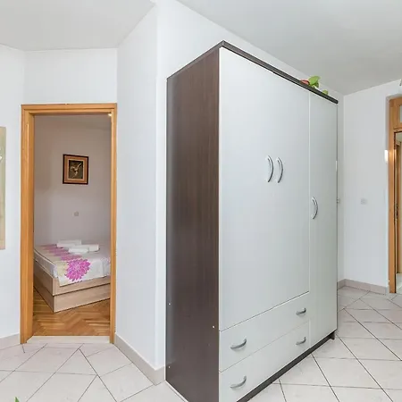 Miljenko Lägenhet Makarska